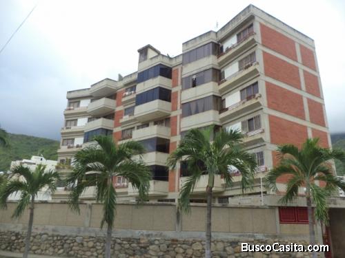 En venta espectacular apartamento con acceso a piscina en Tanaguarenas