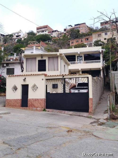 Espectacular casa en catia la mar