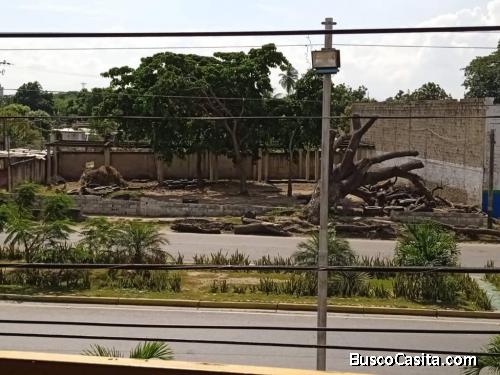  TERRENO DE USO COMERCIAL  Vía Principal Los Guayos Carabobo 