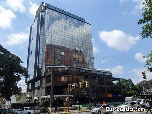 ALQUILER DE OFICINA CON O SIN MOBILIARIO, BOLEITA NORTE, AV. ROMULO GALLEGOS