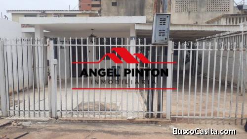 CASA EN VENTA LA ESTRELLA MARACAIBO API 2914