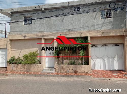 CASA EN VENTA LOMAS DEL VALLE MARACAIBO API 2909