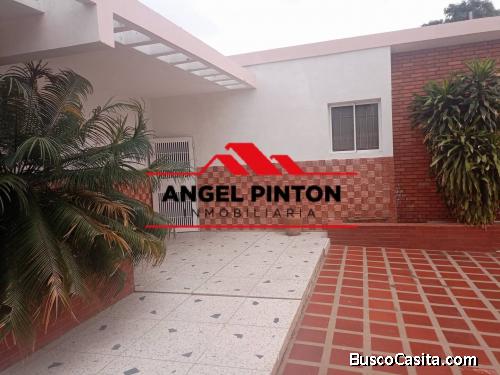 CASA EN VENTA EN EL PRADO MARACAIBO API 2956