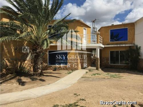 Se vende Hotel en Los Tanques, Falcón