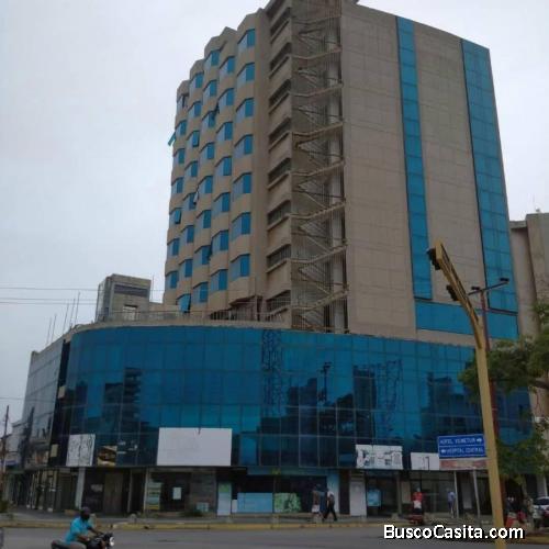 VENDO HOTEL BLUE LION EN LA AV 4 DE MAYO DE PORLAMAR 