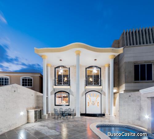 Espectacular palafito de 600 m2 en el Complejo Turístico el Morro