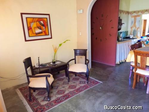 Casa en Lomas de Funval 