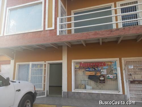 Excelente local de 33 m2 C.C Doña América