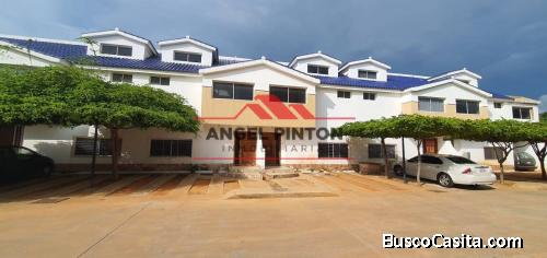 TOWNHOUSE EN VENTA EN VILLA TOSCANA MARACAIBO API 3308