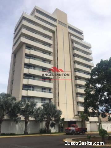 APARTAMENTO EN ALQUILER EN SECTOR LAS MERCEDES API 3602