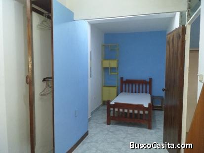 HABITACIÓN ESTUDIO DOBLE EN ANEXO INDEPENDIENTE, EXCLUSIVO.