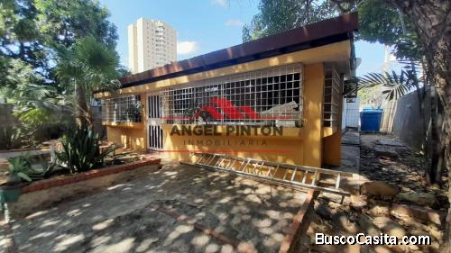 CASA COMERCIAL EN VENTA EN DON BOSCO MARACAIBO API 3968