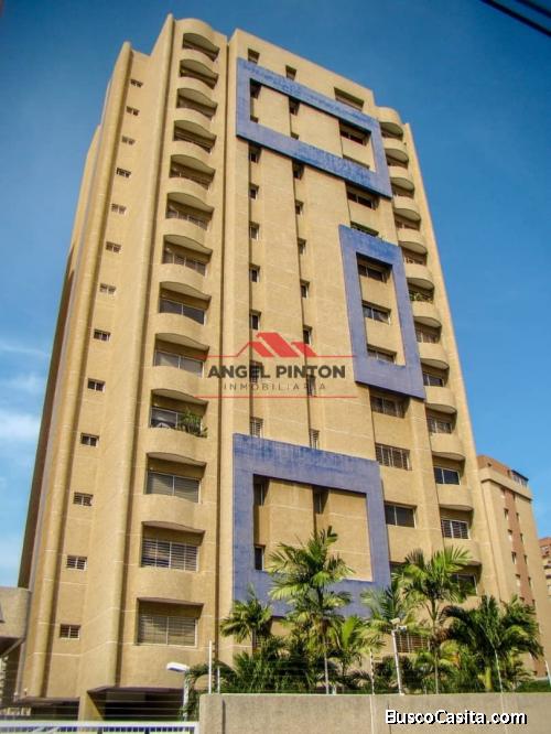 APARTAMENTO EN ALQUILER EN AV BELLA VISTA MARACAIBO API 3703
