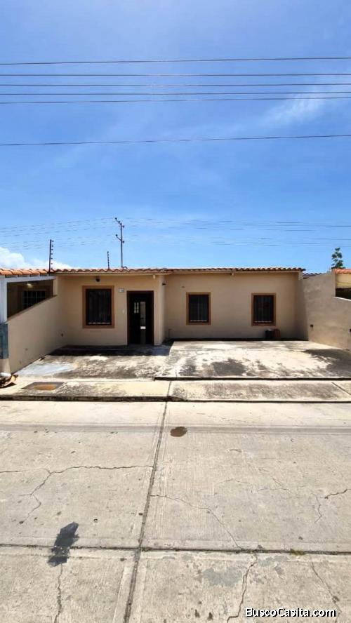 Venta Casa Conj. Brisas del Lago II, Ciudad Alianza