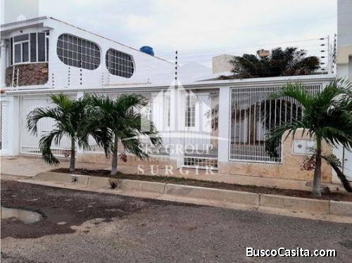 Se vende Casa en Circuito cerrado 