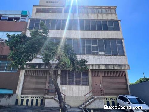 Se Alquila Galpón Boleita Norte MLS #23-22969 