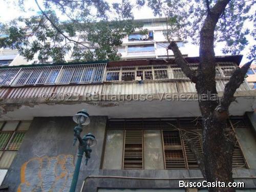 Se Alquila Galpón Parroquia La Candelaria MLS #23-23208