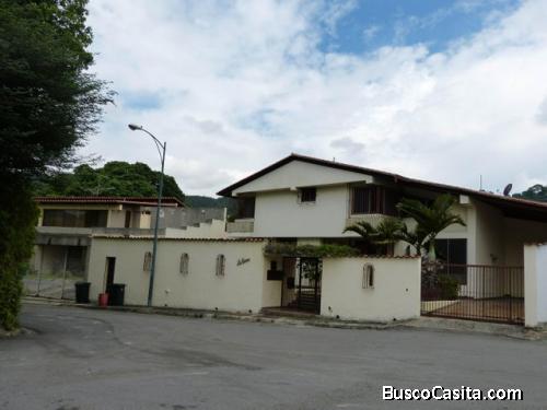 Se Alquila Casa Prados del Este MLS #22-22115