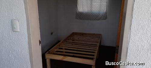 Alquilo habitación Catia Plaza Sucre