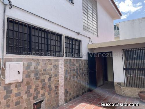 mls23-25978 LA California Norte Venta Casa  residencial y Comercial REMODELADA