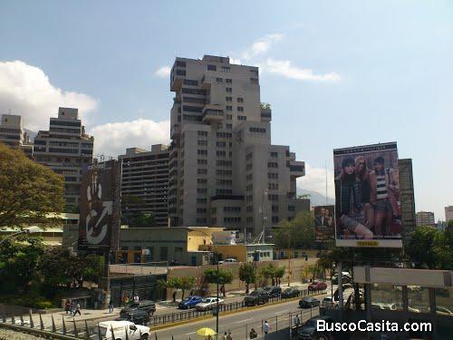 Se Alquila Oficina Chacao MLS #23-2435