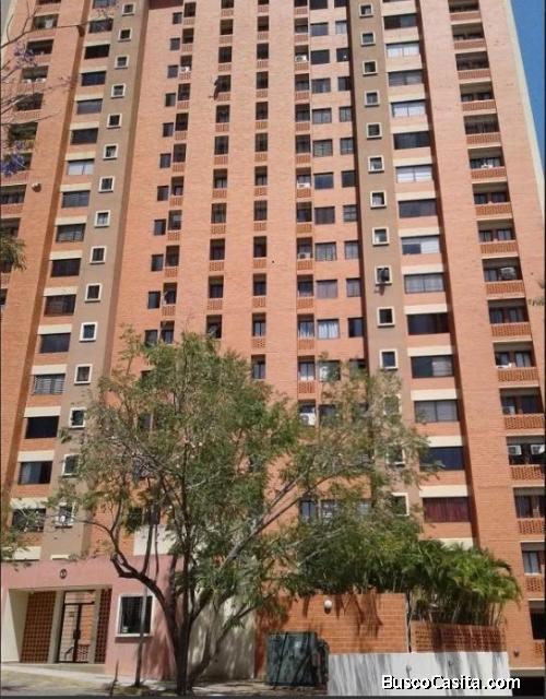 VENDO APTO EN LOMAS DE LOS MANGOS