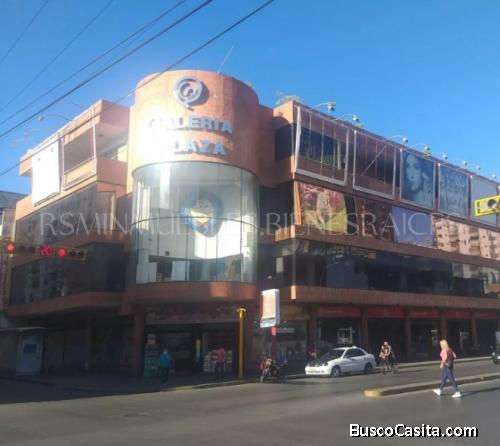 SE TRASPASA  CARRETA  EN EL CENTRO COMERCIAL GALERIA PLAZA MARACAY 