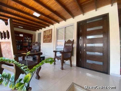 SE VENDE CASA EL LA MORITA I MARACAY