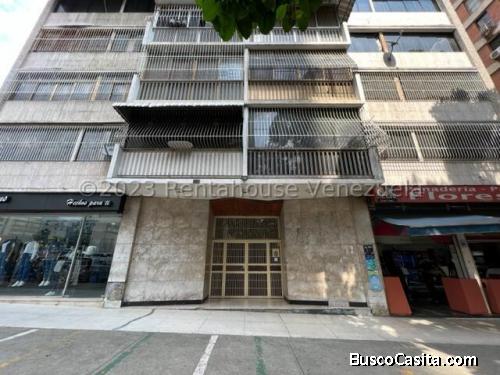 MLS23-27644 PH Alquiler Urb. Altamira