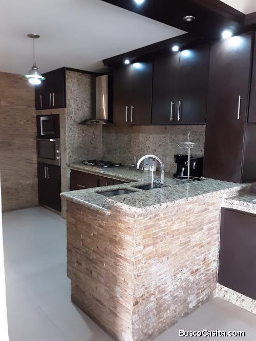 ESPECTACULAR CASA MODERNA EQUIPADA Y AMOBLADA