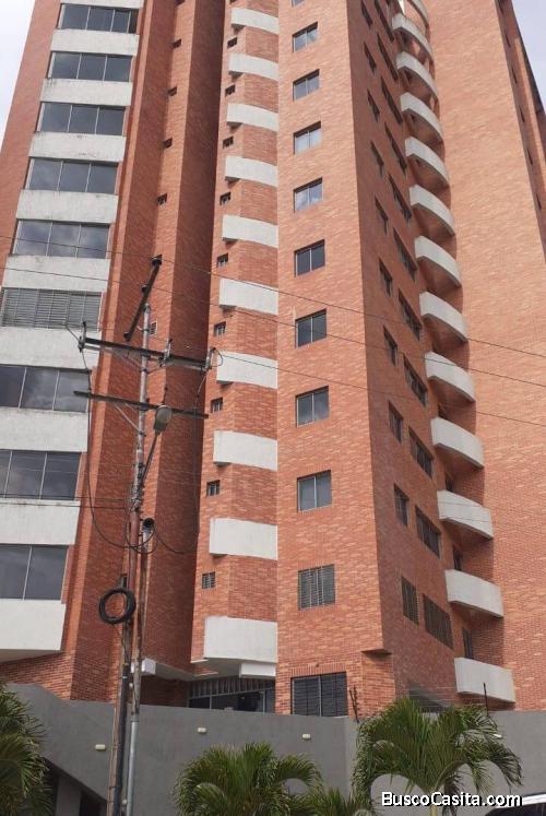 DENITSE RODRIGUEZ  VENDE APARTAMENTO RES. MANS SUITE URB. EL MANANTIAL CON FINANCIACION DE 5 MESES