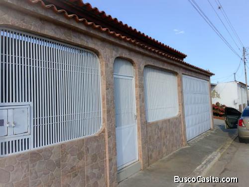 Hermosa casa en urb brisas de carorita II 