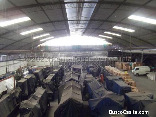 mls23-28109 La Yaguara venta galpon