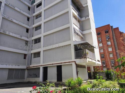 mls23-28379 PH Santa Sofia Venta