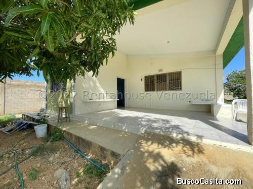 Casa en Venta Punto Fijo cod rah 23-17332