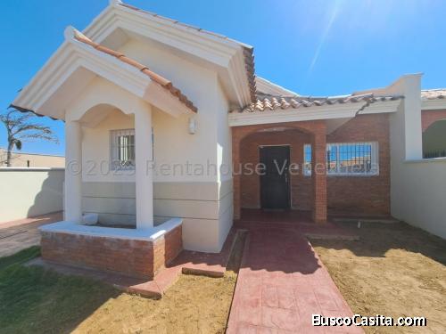 Casa en venta Casacoima Village cod rah 23-28880