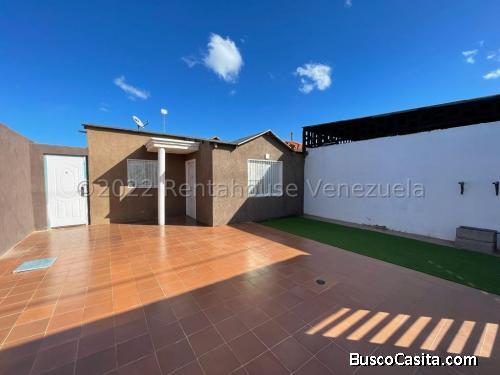 Casa en Venta Puerta Maraven cod rah 23-13301
