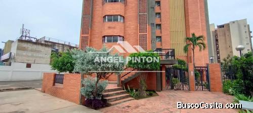 OFICINA ALQUILER AV CECILIO ACOSTA MARACAIBO API 3320 ELIDA HERNANDEZ ANGEL PINTON