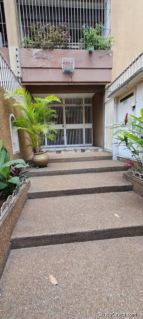 APARTAMENTO EN VENTA LA URBINA CARACAS