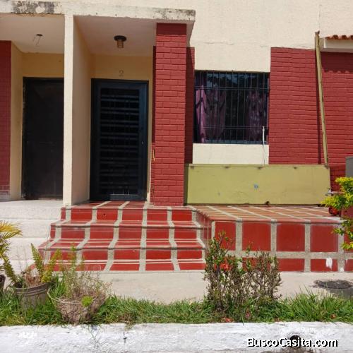 En venta TownHouse en Tocuyito en el Conj. Residencial Valle de San Francisco