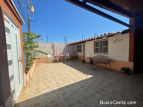 Casa en Venta Puerta Maraven cod rah 23-3966