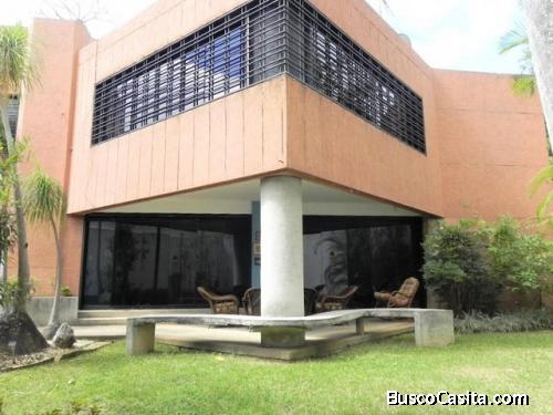 Venta Casa Urb. El Marques Codigo 23-20812