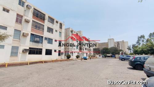 APARTAMENTO EN VENTA EN PUEBLO NUEVO MARACAIBO API 4173 ELIDA HERNANDEZ ANGEL PINTON FS TEAM WORK