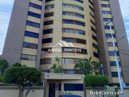 APARTAMENTO EN VENTA EN AV CECILIO ACOSTA MARACAIBO API 4355 ELIDA HERNANDEZ ANGEL PINTON FS TEAM W