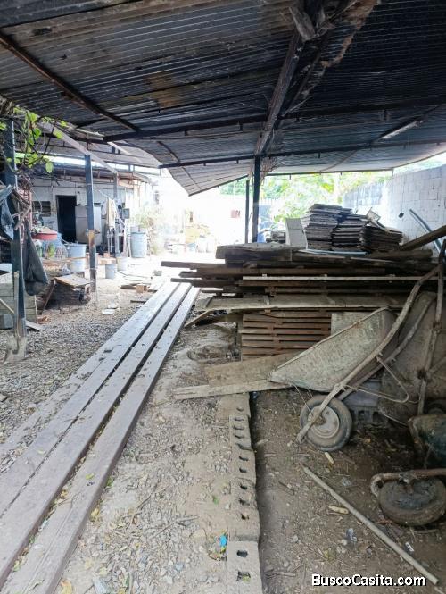 Terreno propio en la 6 de La Mata.