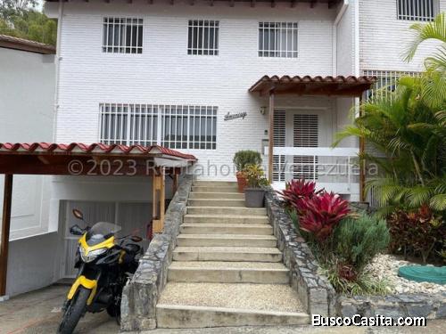 Venta Town House. Alto Prado.MLS #23-22300. G&P Dalto