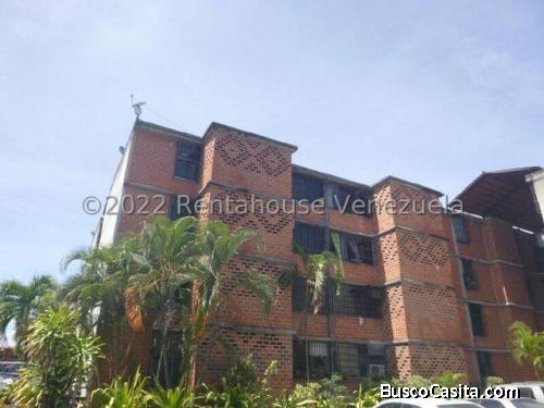 Apartamento en Venta en Guarenas Nueva Casarapa 23-3221 Fn 04129915337