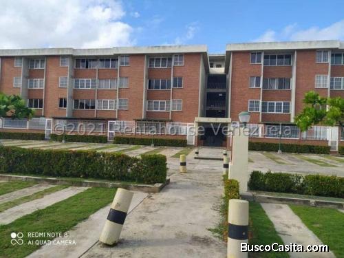 Apartamento en Venta en Guatire La Costanera 23-6323 Fn