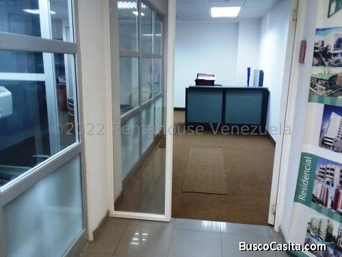 DG ALQUILA OFICINA SEMIAMOBLADA TORRE EMPRESARIAL AV 5 JULIO MARACAIBO
