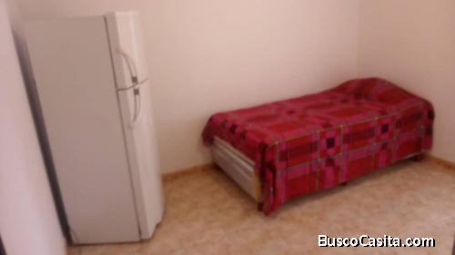 ALQUILER DE HABITACION PARA DAMA SOLA AV SAN MARTIN